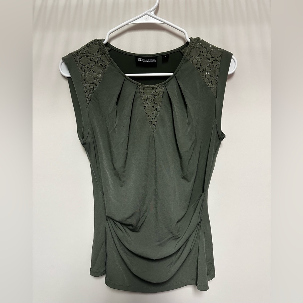 New York and company green top